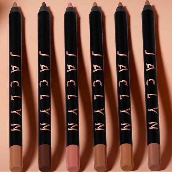 “COFFEE CAKE” Jaclyn Cosmetics Poutspoken Lip Liner - Picture 7 of 10